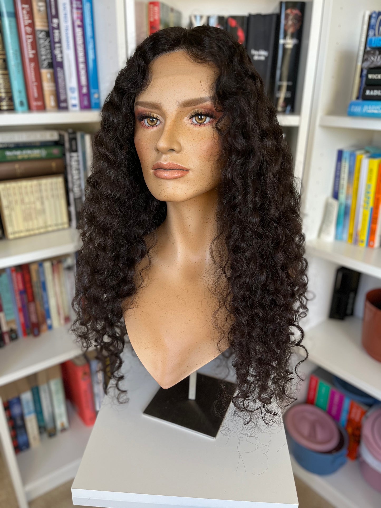 Nola Lace Front Wig (S)