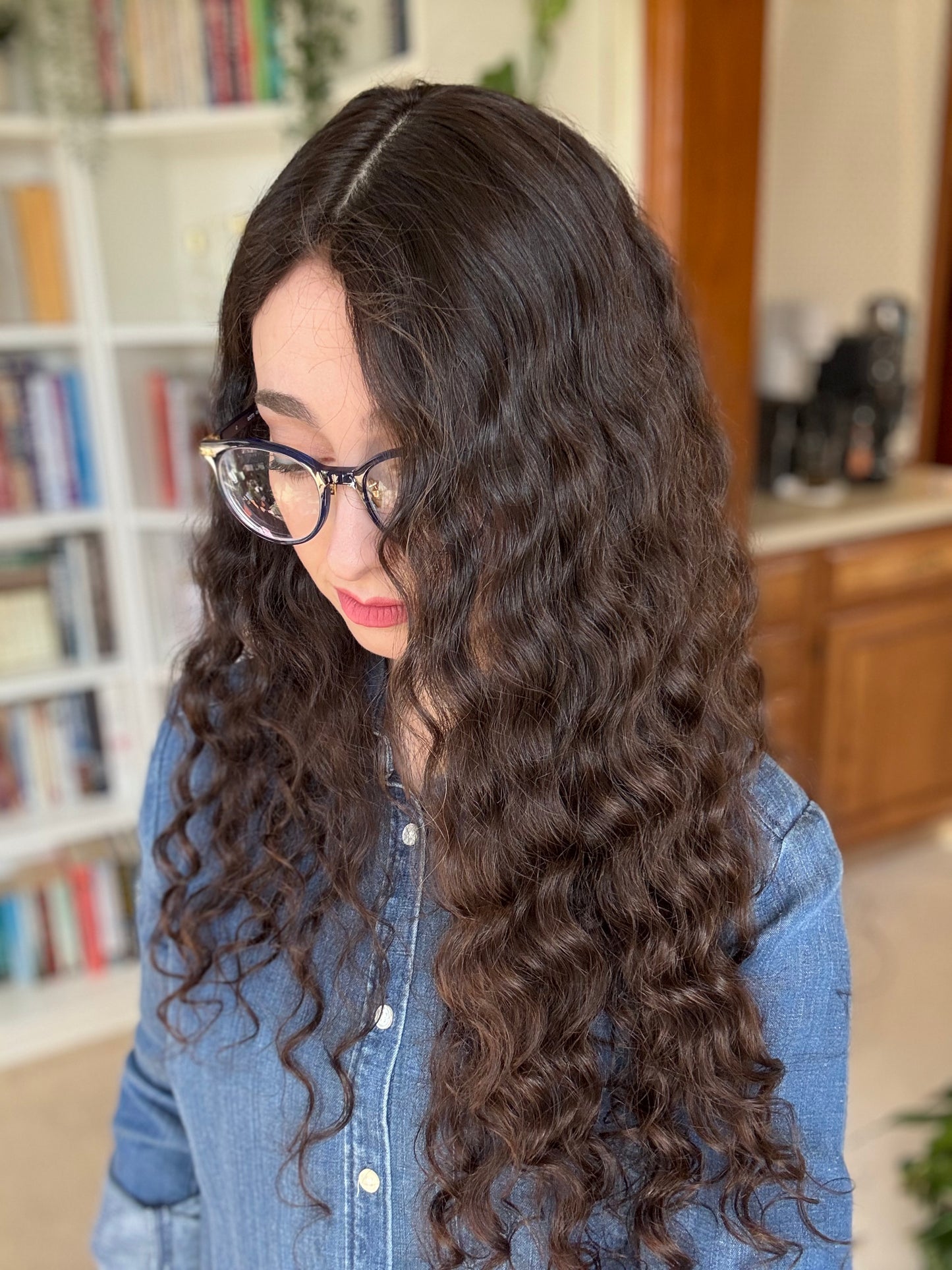 Nola 26" Silk Top Wig