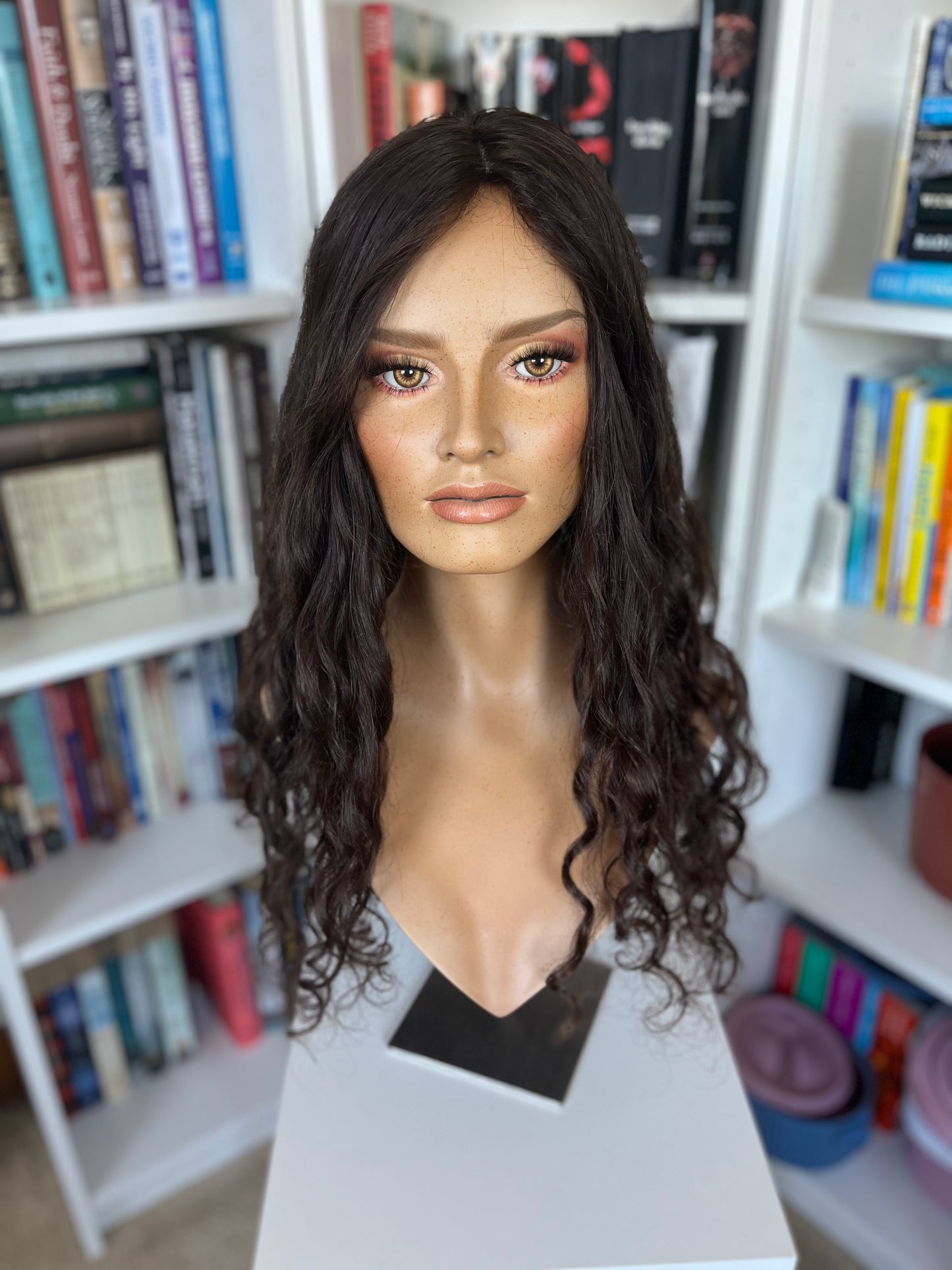 Colette Wavy Silk Topper 9x9