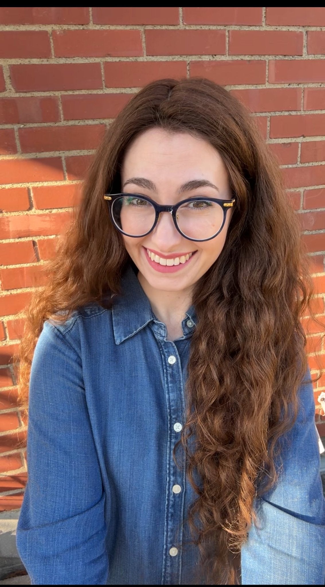 Addie 30" Silk Top Wig (M) - Tousled Hair