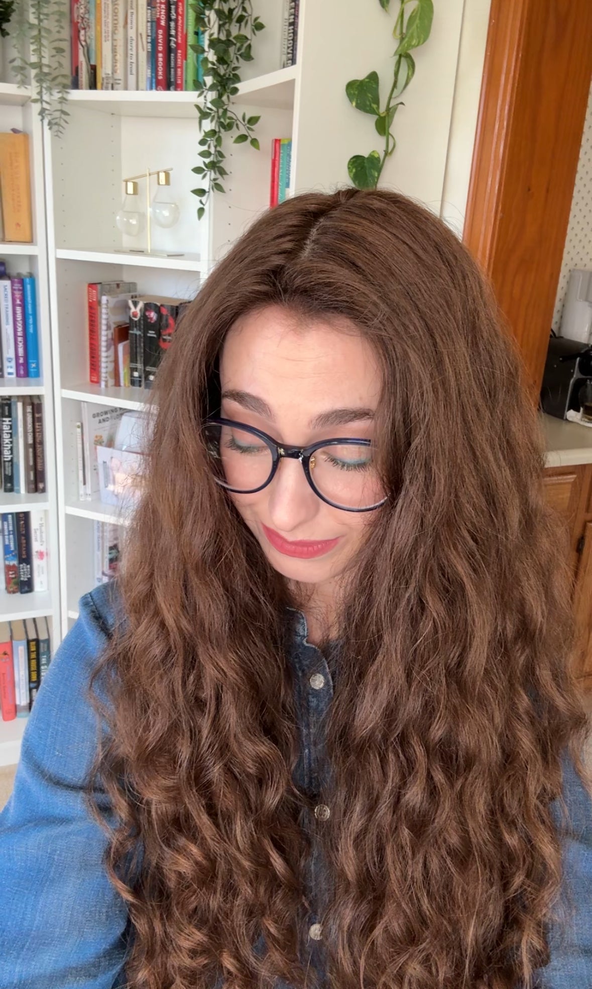 Addie 30" Silk Top Wig (M) - Tousled Hair