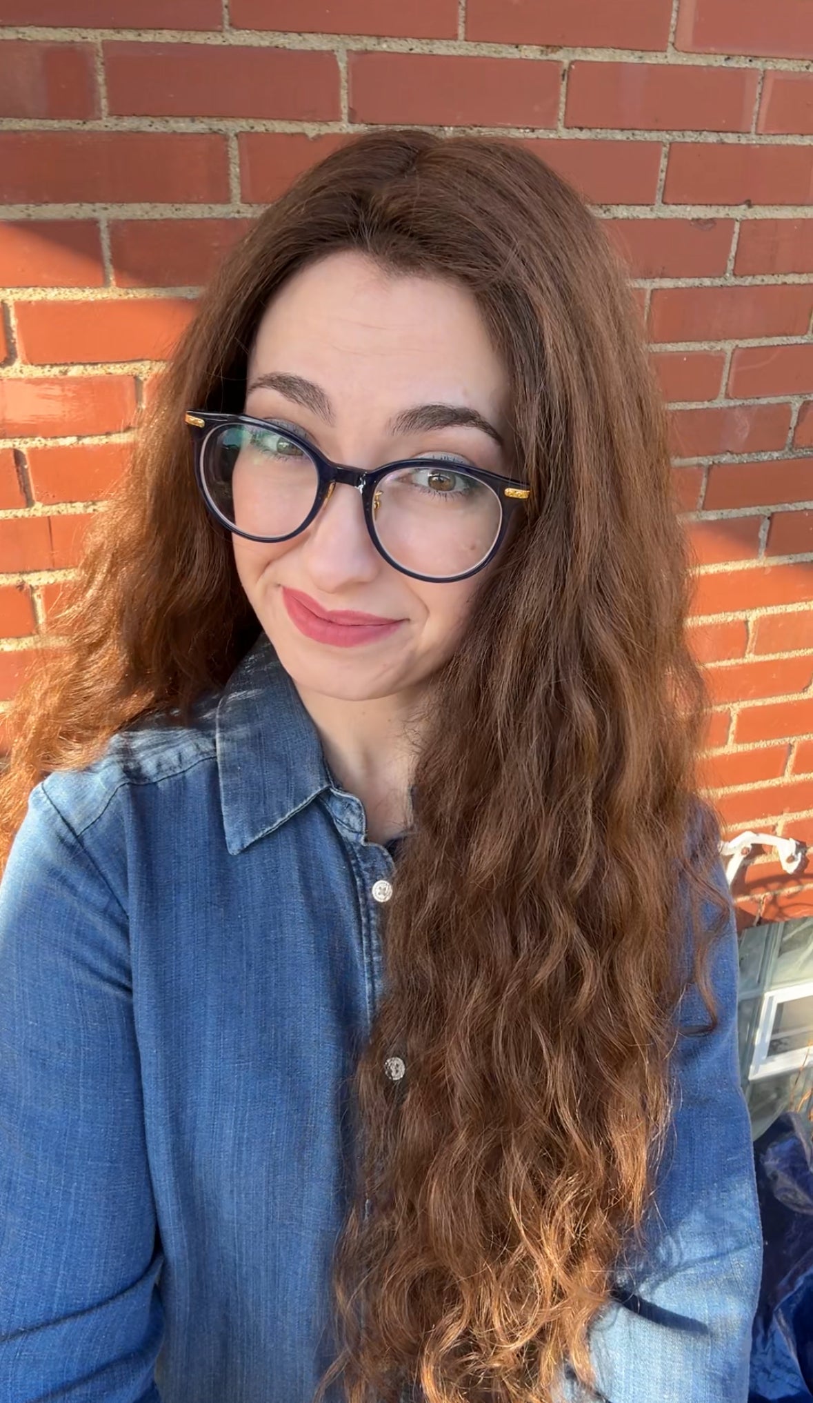 Addie 30" Silk Top Wig (M) - Tousled Hair