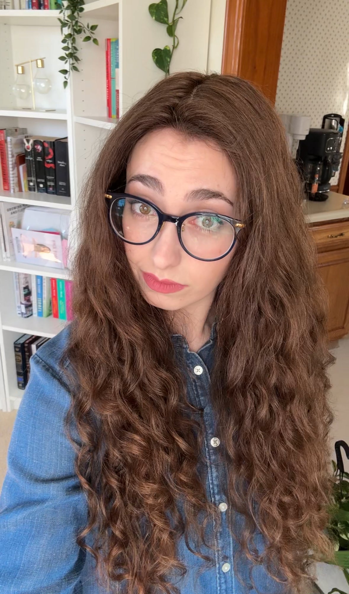 Addie 30" Silk Top Wig (M) - Tousled Hair