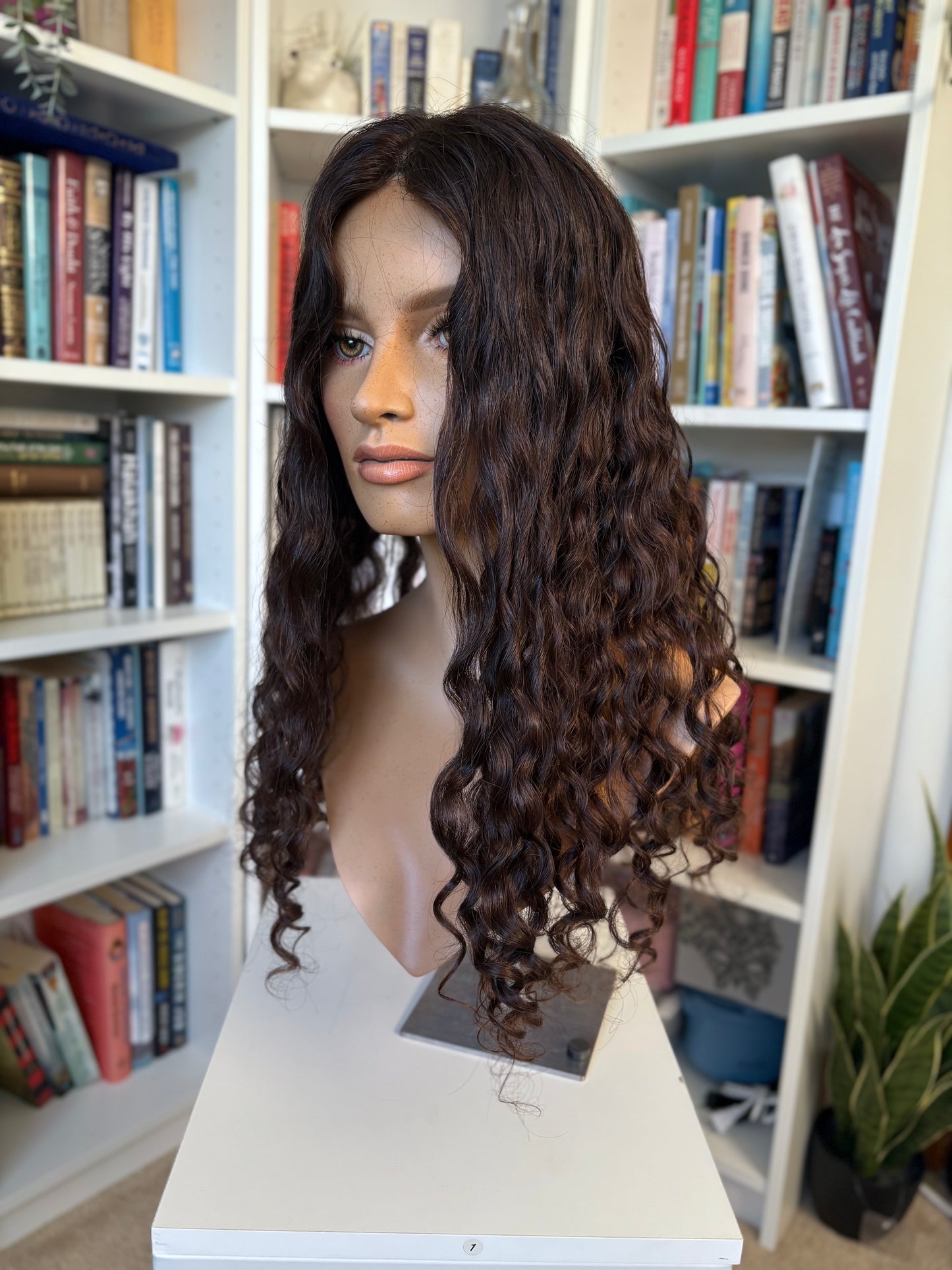 Nola 21" Closed Lace Topper (8x8)