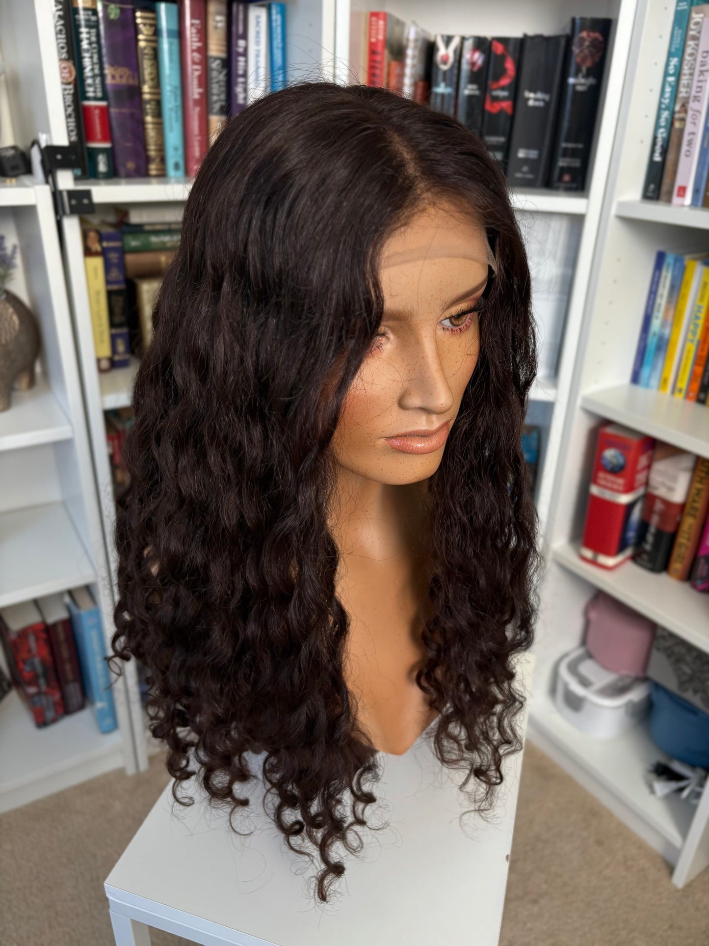 Nola 24" Lace Top Wig (M)