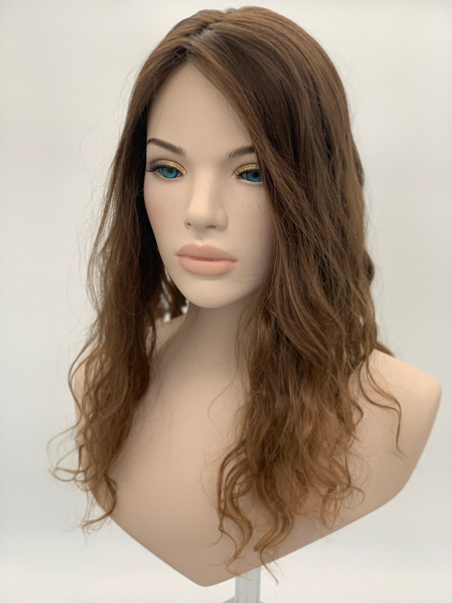 Addie Silk Topper 18” 8x9 - Topper - Tousled Hair