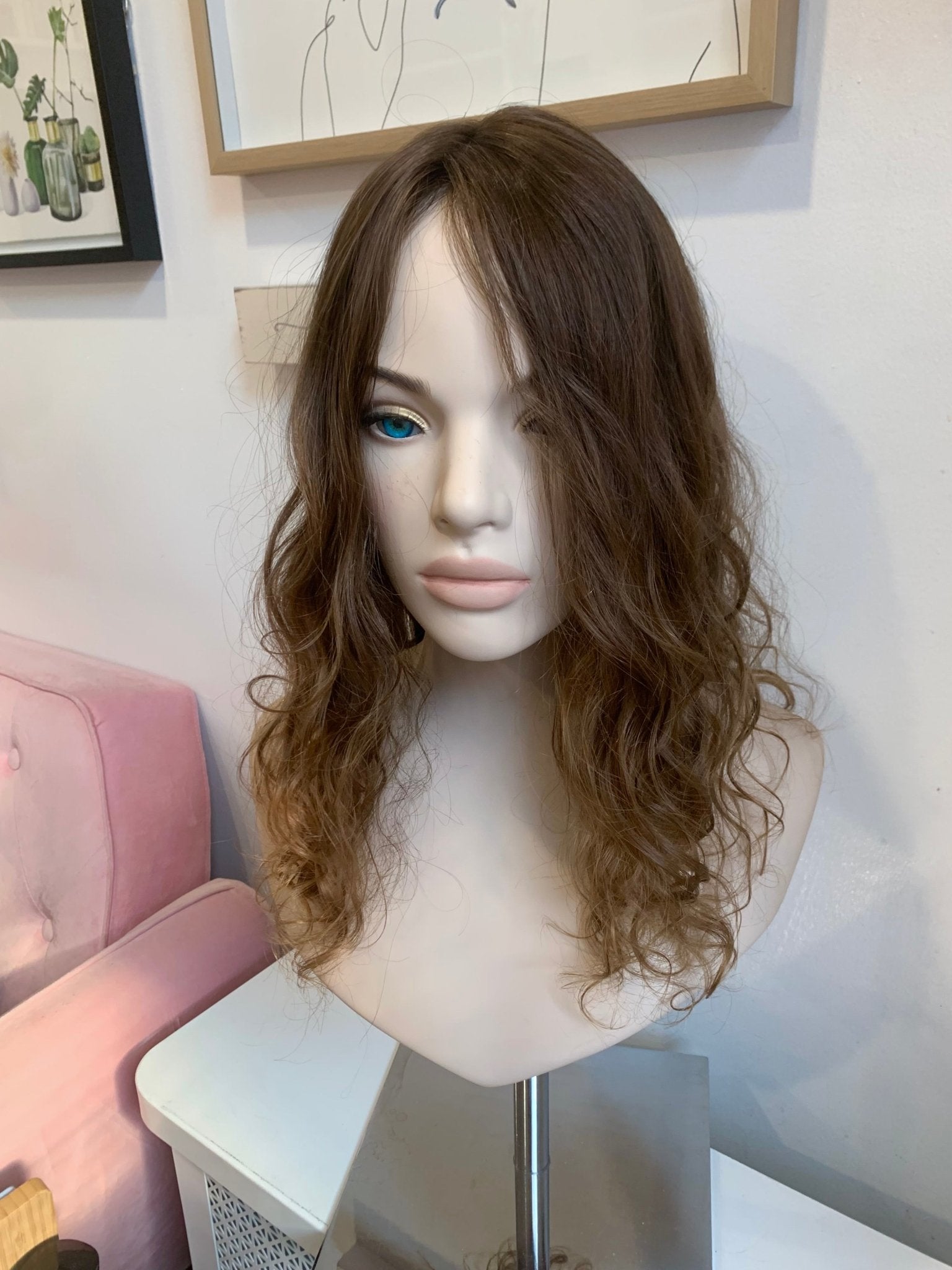 Addie Silk Topper 18” 8x9 - Topper - Tousled Hair