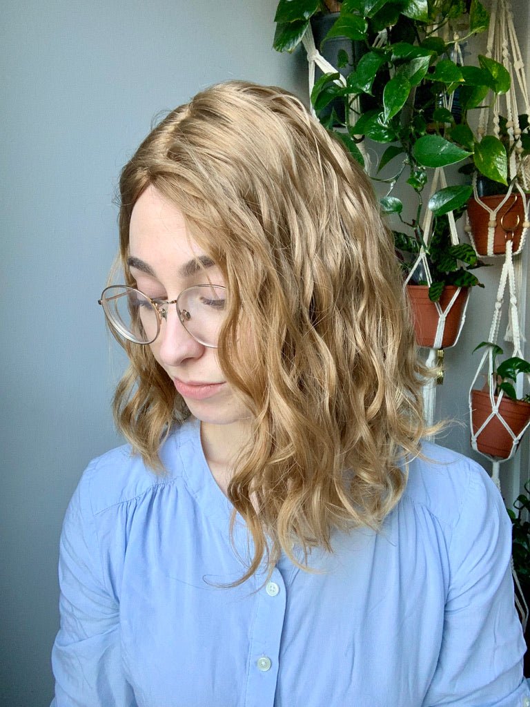 Aurelia Topper 17" 8x8 (Permed) - Topper - Tousled Hair