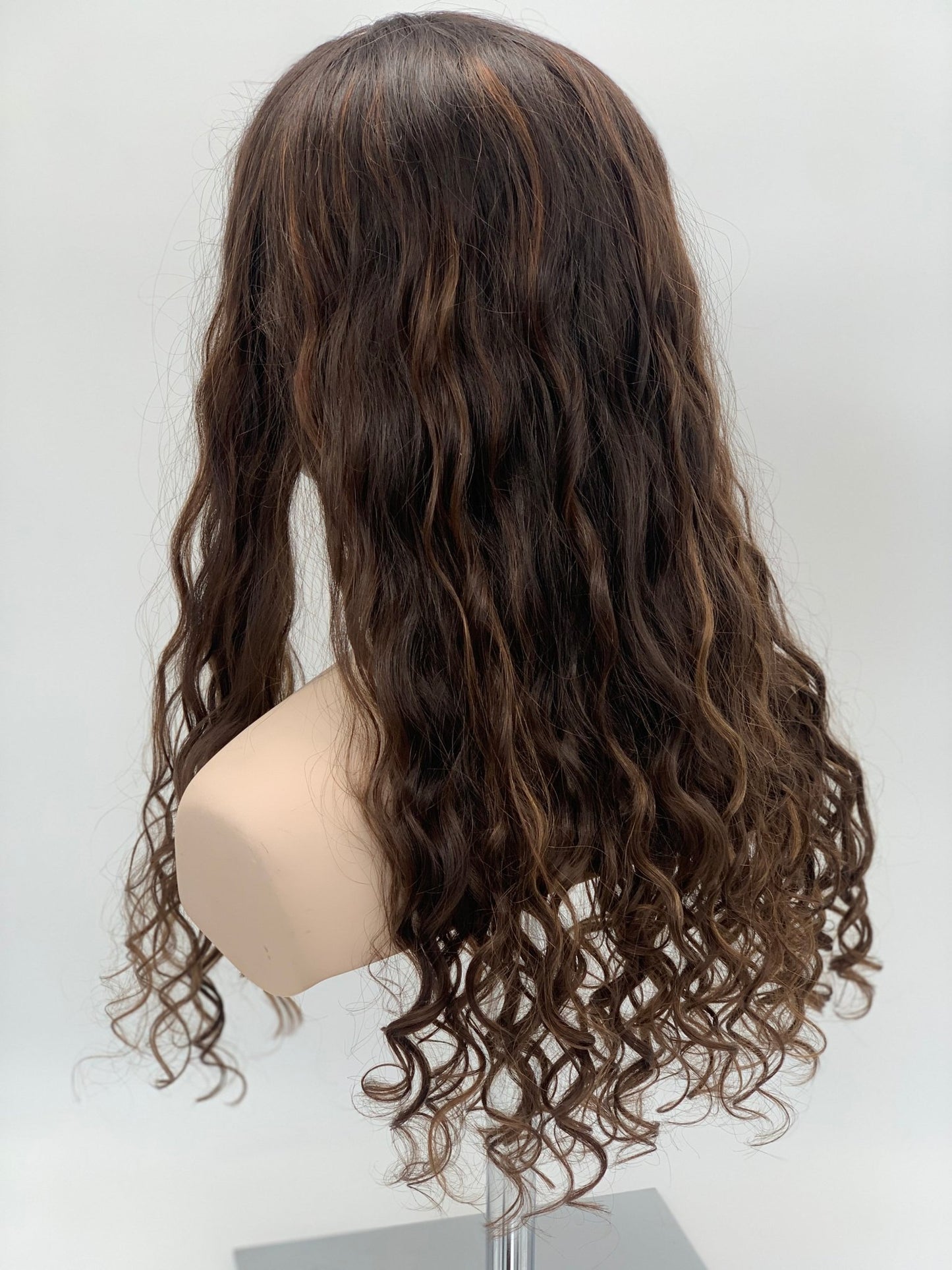 Genevieve Silk Topper 22" 9x9 - Topper - Tousled Hair