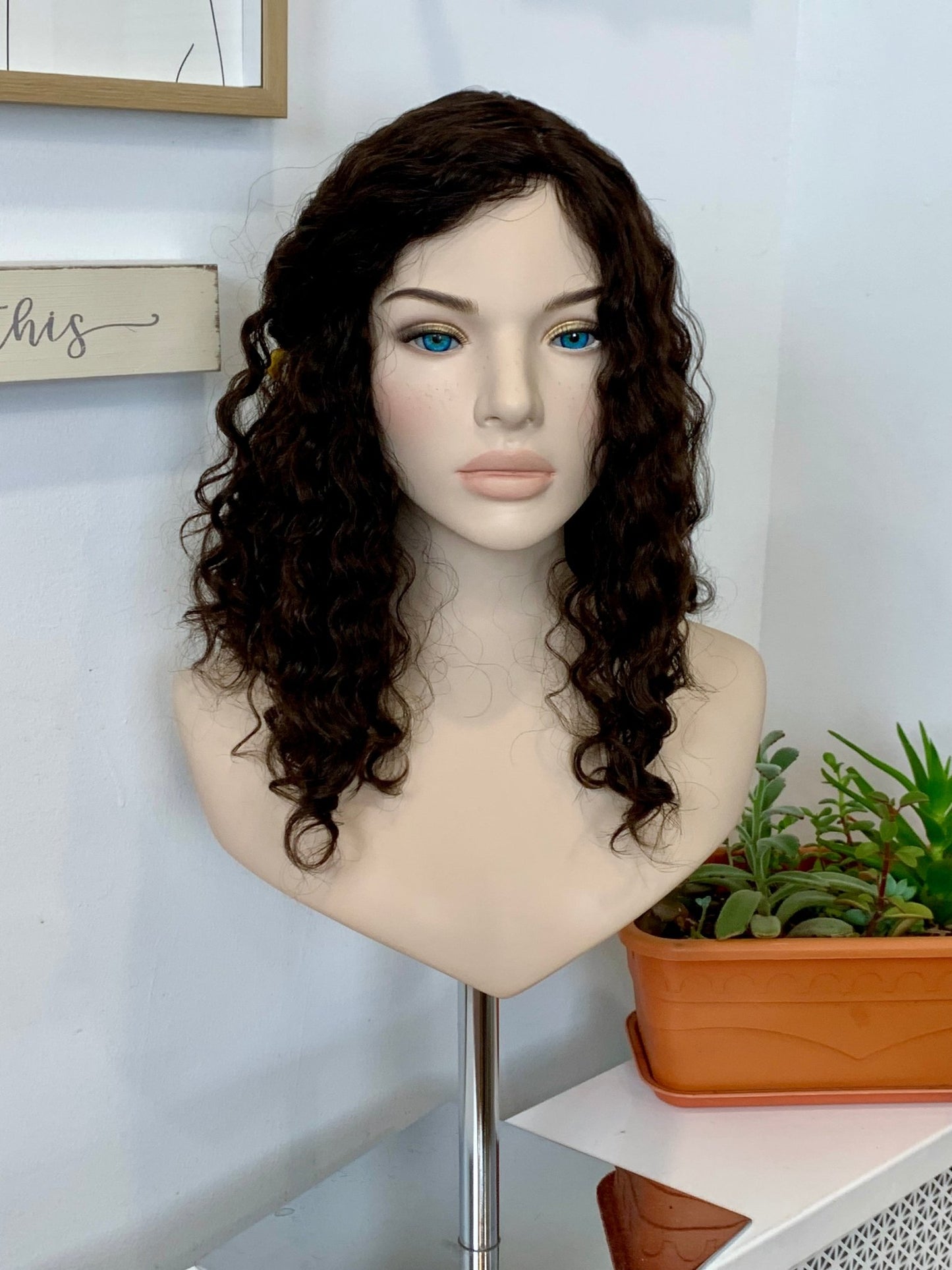 Nola 19" Silk Top Wig (S) - Wigs - Tousled Hair