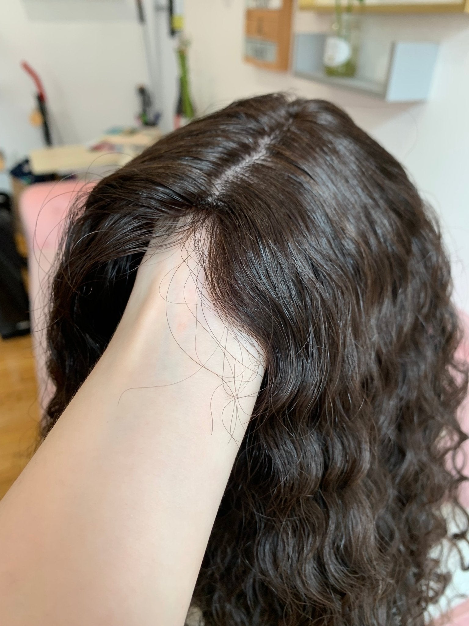 Nola 19" Silk Top Wig (S) - Tousled Hair
